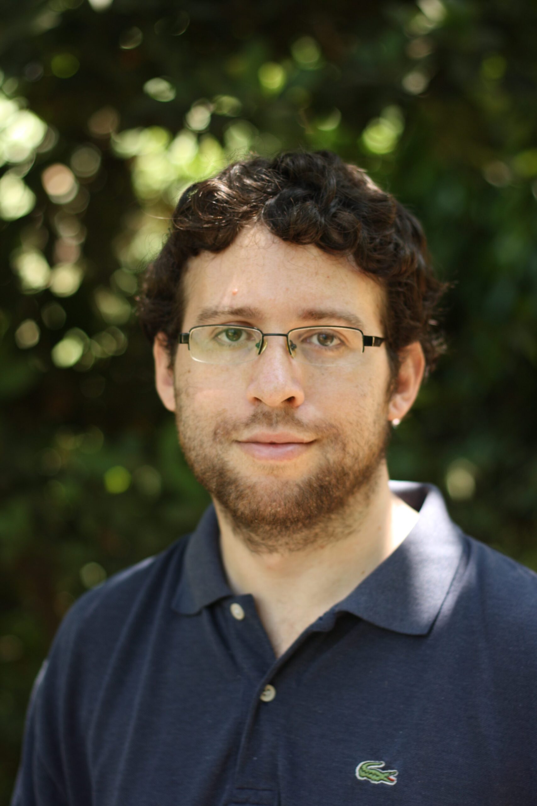 Roy Cohen Roy received his B.Sc. and M.Sc. from the George Weiss faculty of biology in TAU for developing nanoparticle based anti-cancer platforms. Roy is currently making biosensors for glucose and lactate.
